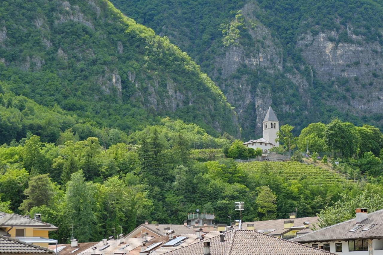 Appartamenti Alle 5 Torri Mezzolombardo Kültér fotó